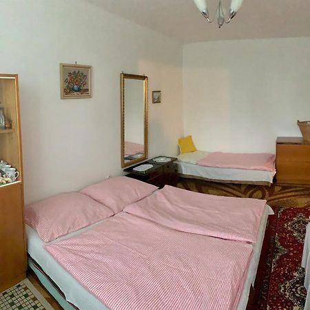 Cely Byt Zelnava Appartement Buitenkant foto