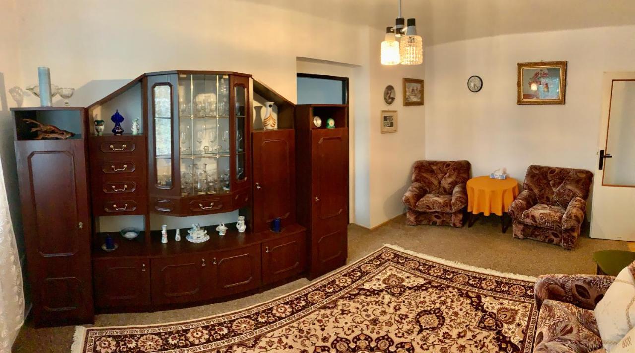 Cely Byt Zelnava Appartement Buitenkant foto
